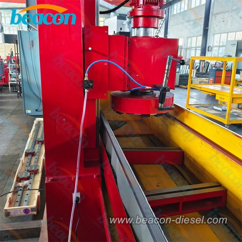 Primer plano del disco de rectificado de 400mm para superficies de motor