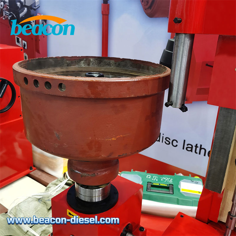 Primer plano del montaje del tambor de freno en la máquina T8362