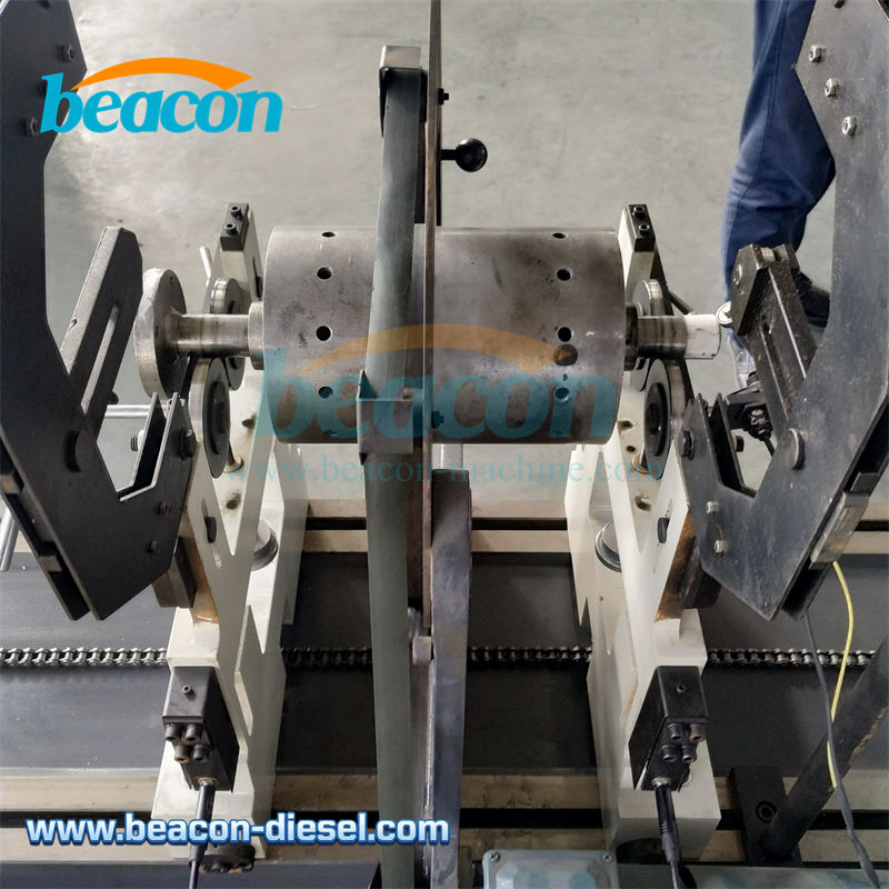 Detalle del sistema de transmisión por correa y soporte del rotor